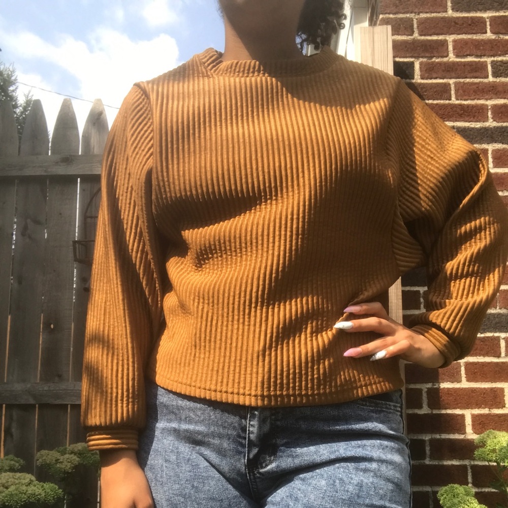 Sweater - Picture 3 of 5